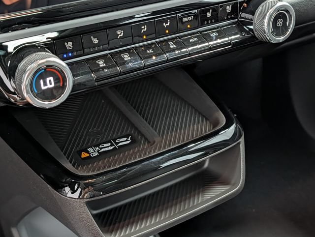 New 2027 Chevrolet Bolt RS w/ Technology Package FWD image 27