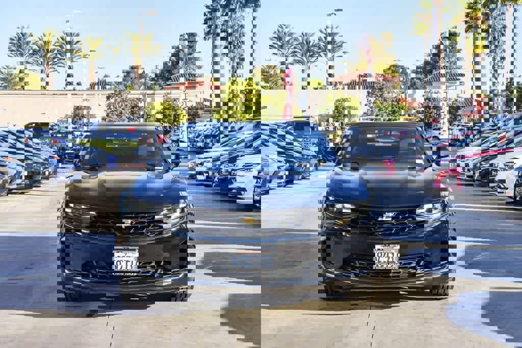 Used 2021 Chevrolet Camaro LT RWD image 2