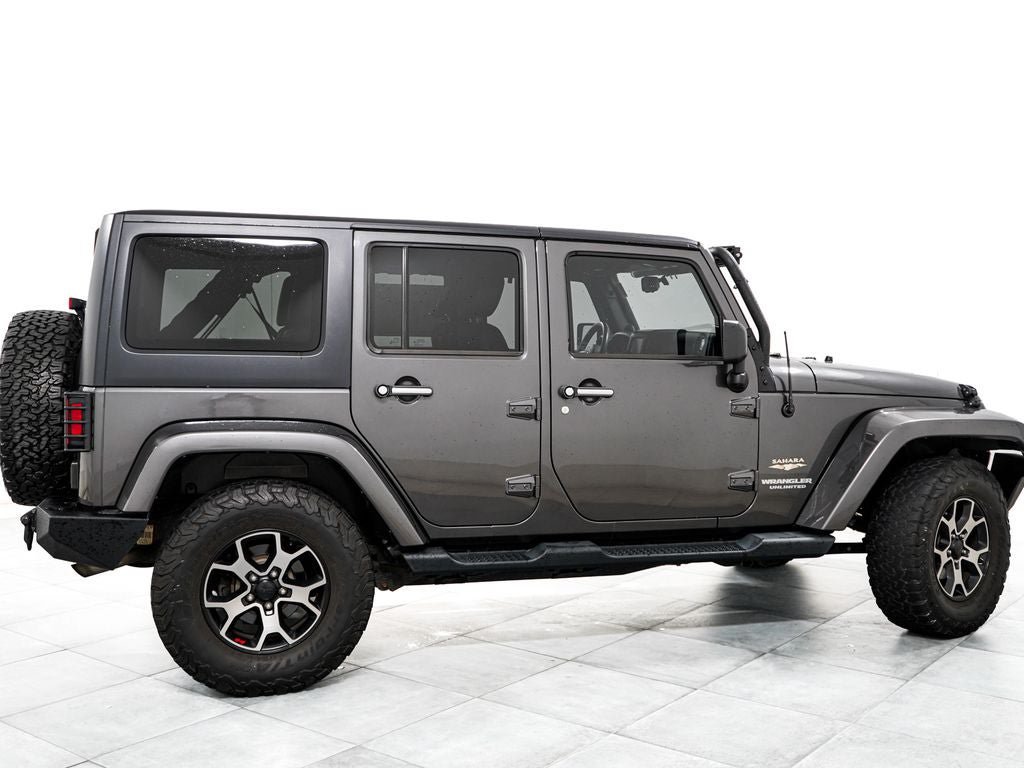 Used 2014 Jeep Wrangler Unlimited Sahara w/ Connectivity Group AWD/4WD image 7