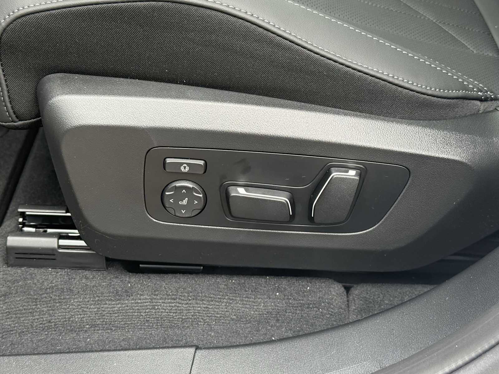 New 2025 BMW X3 xDrive30i w/ Premium Package image 11