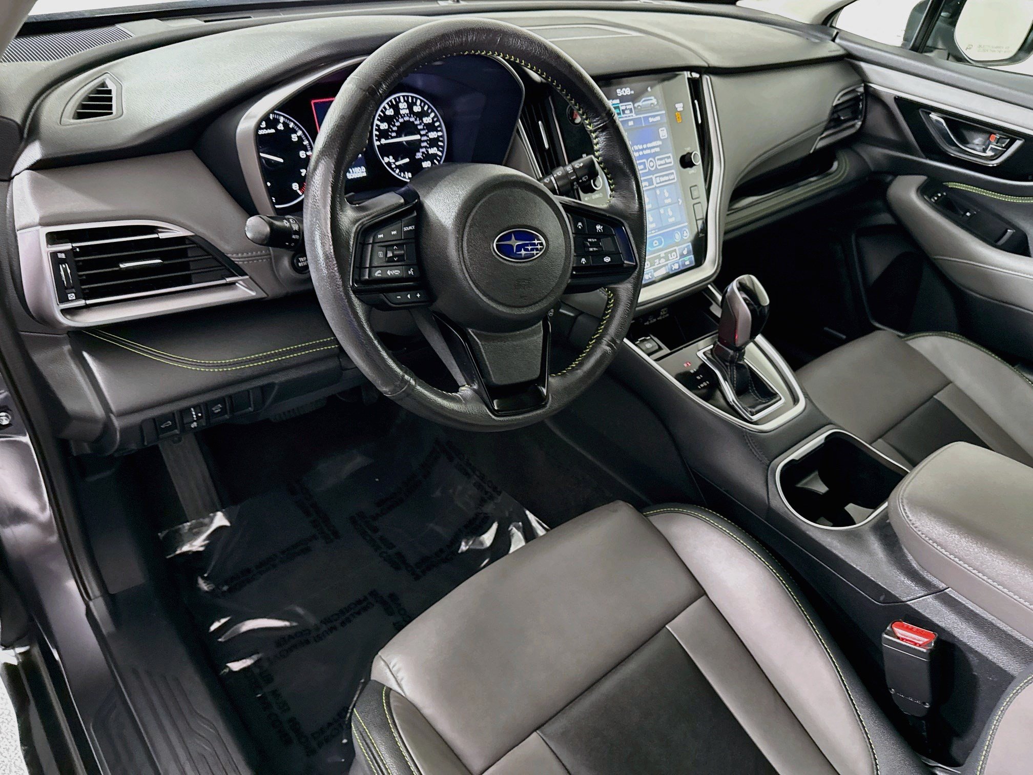 Used 2025 Subaru Outback Onyx Edition AWD/4WD image 23