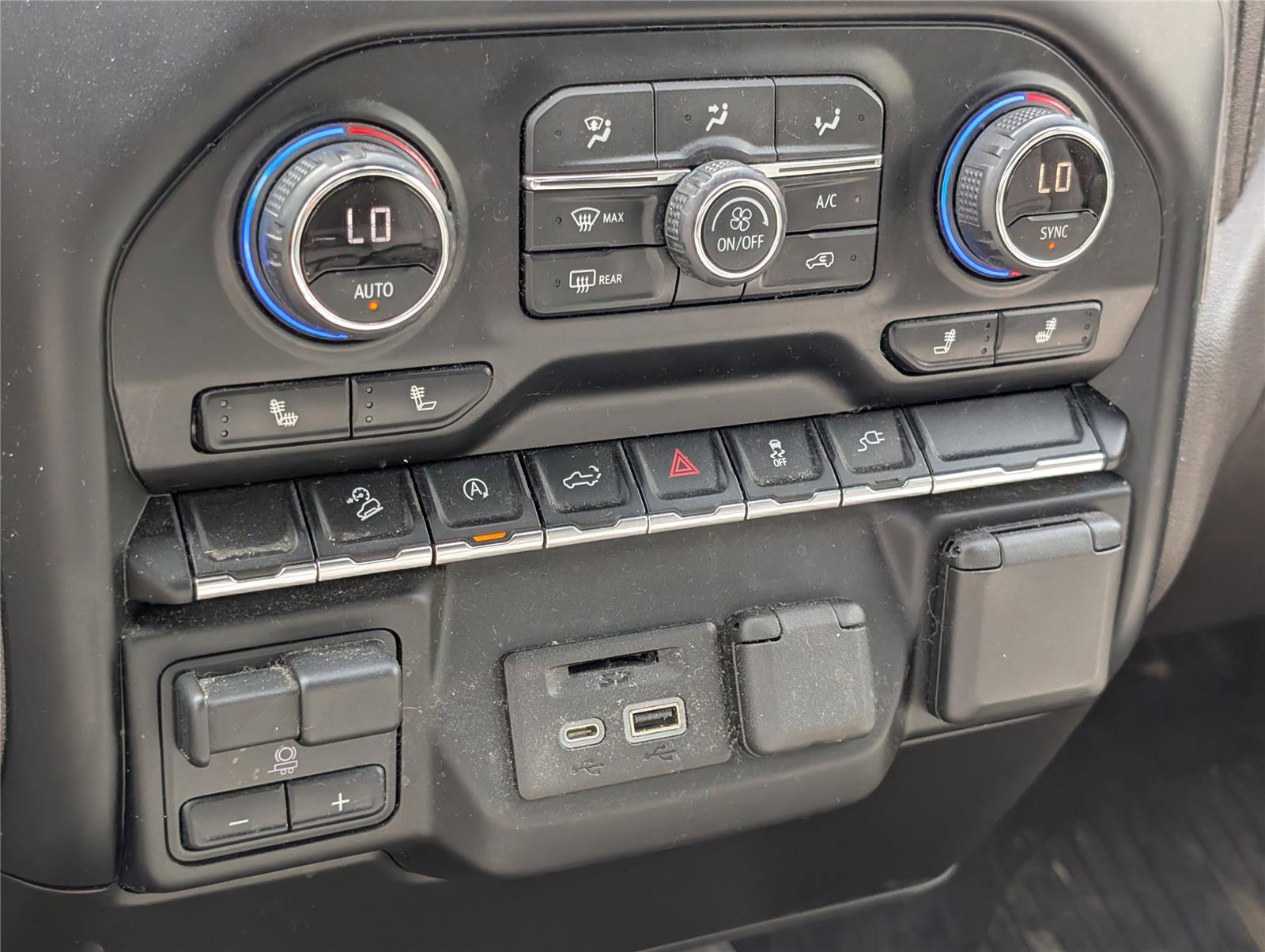 Used 2021 Chevrolet Silverado 1500 LT w/ All Star Edition Plus image 19