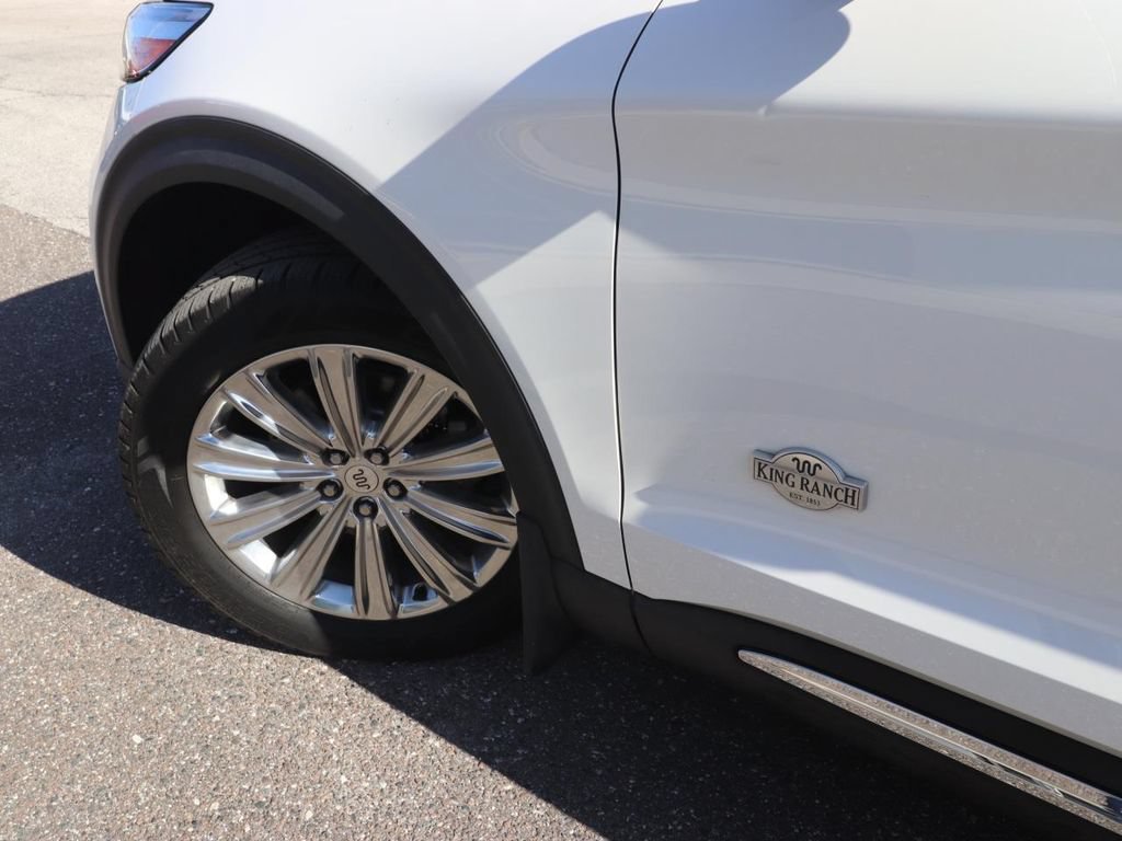 Used 2022 Ford Explorer King Ranch w/ Class IV Trailer Tow Package AWD/4WD image 3