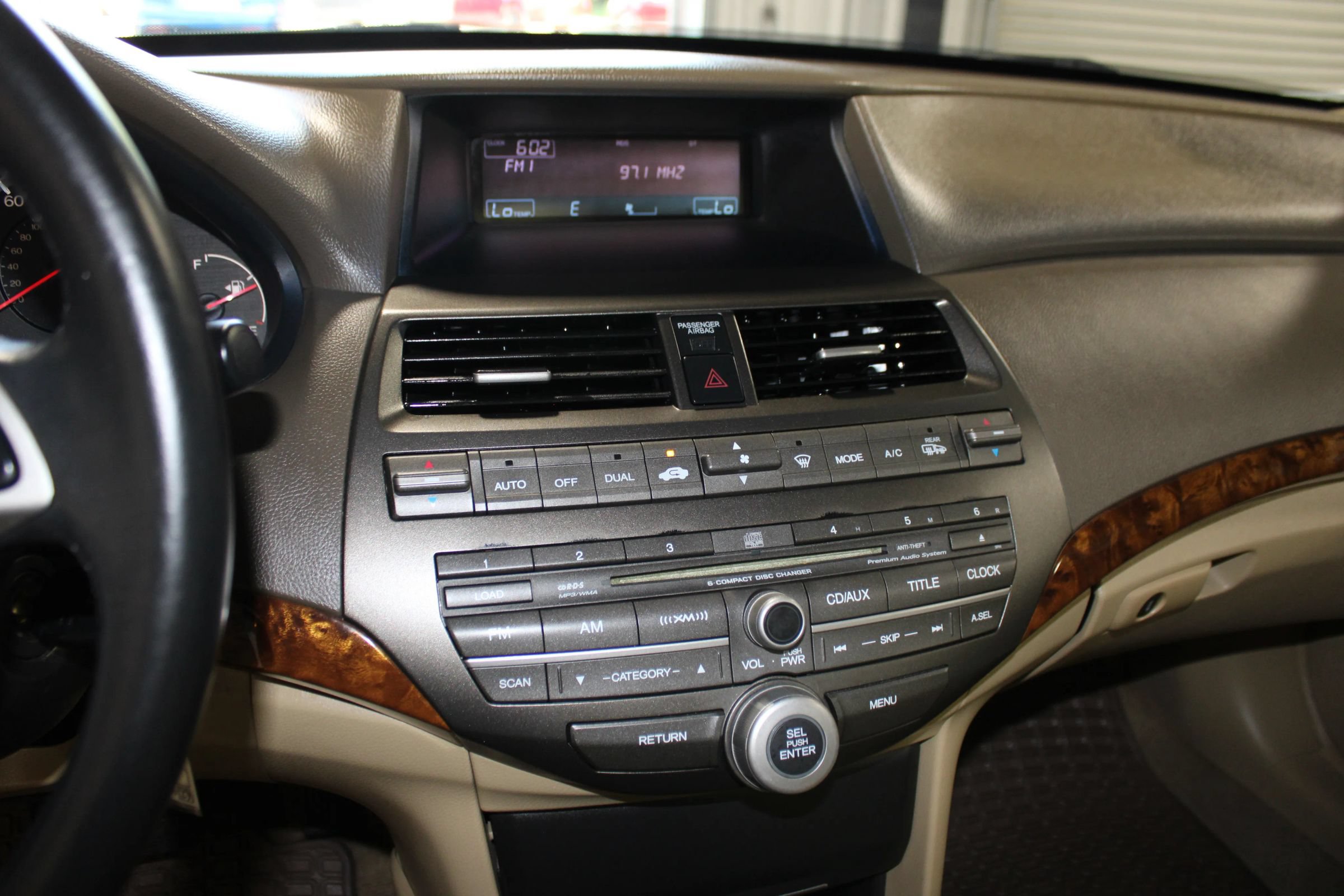 Used 2008 Honda Accord EX-L image 17