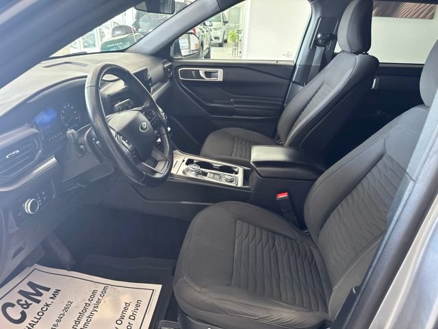 Used 2020 Ford Explorer XLT w/ Comfort Package AWD/4WD image 5