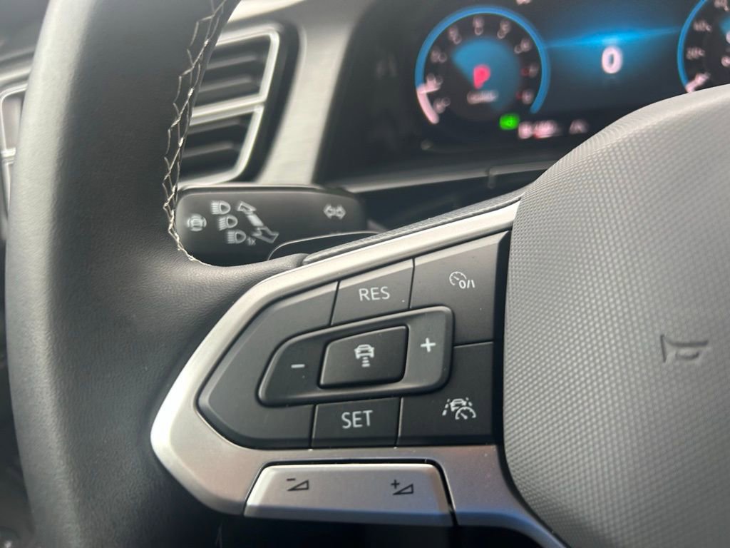 Certified 2024 Volkswagen Atlas Cross Sport SE image 20