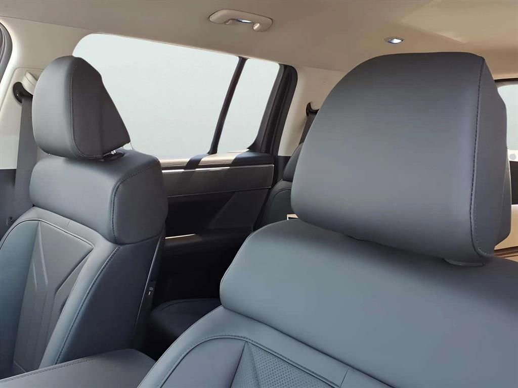 New 2026 Hyundai Santa Fe SEL image 13