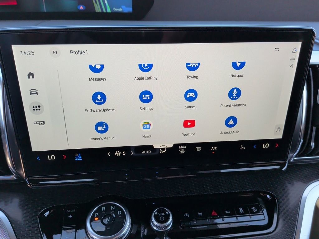 New 2026 Ford Expedition Platinum w/ Stealth Appearance Package image 31