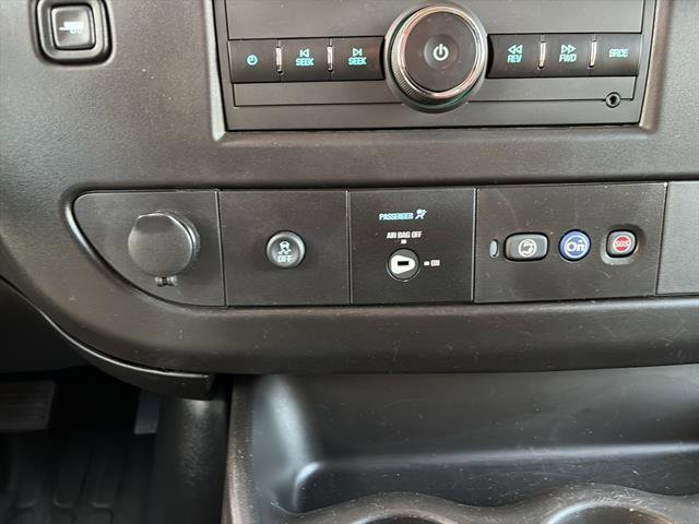 Used 2024 GMC Savana 2500 2500 w/ Driver Convenience Package image 16