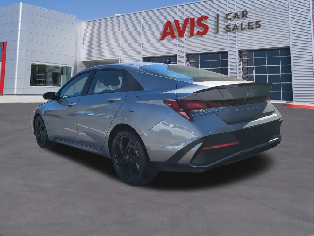 Used 2026 Hyundai Elantra Sport FWD image 9