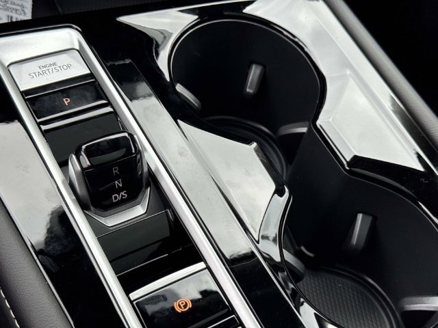 New 2026 Volkswagen Atlas SE FWD image 24