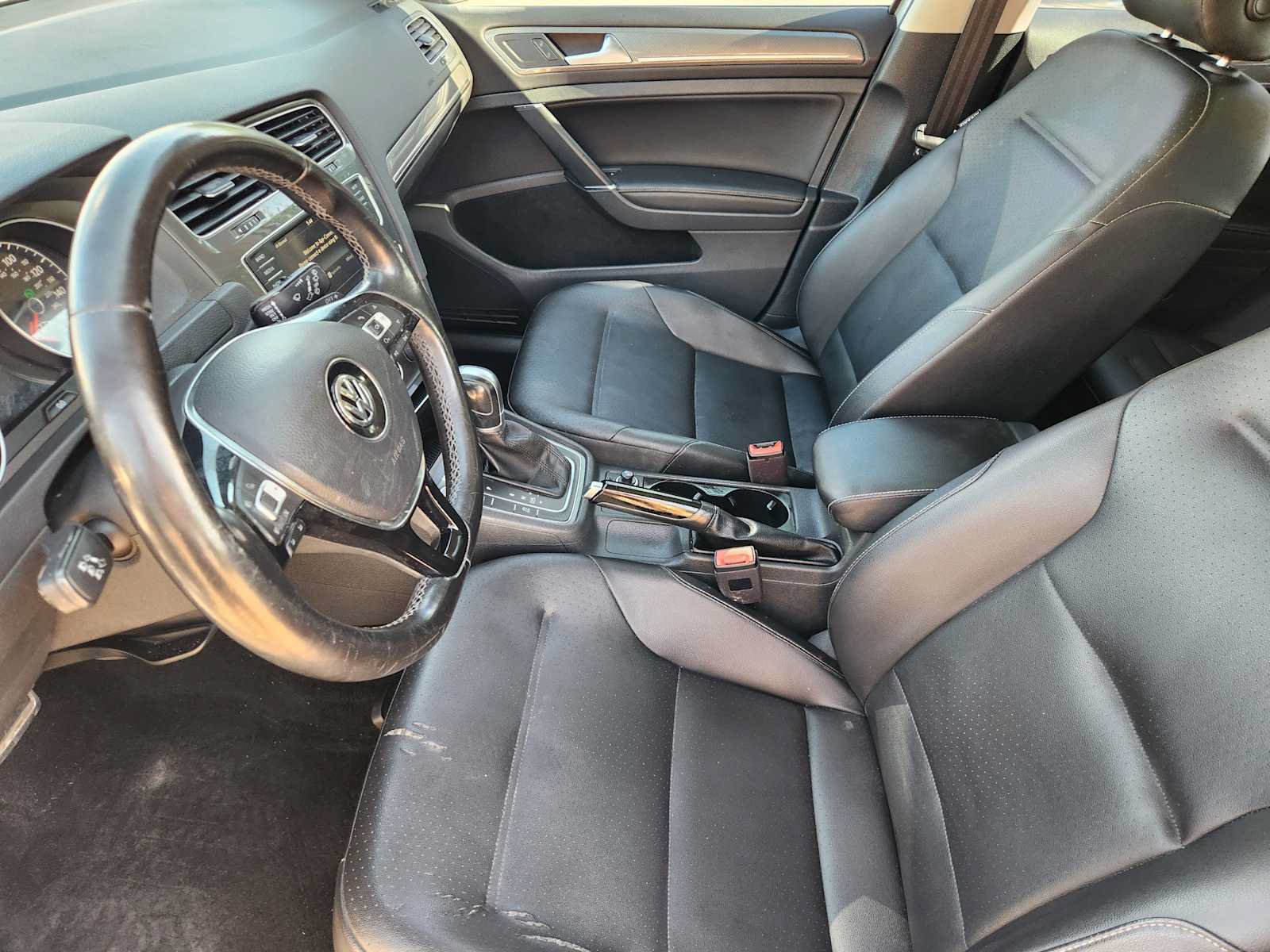 Used 2017 Volkswagen Golf Alltrack SE AWD/4WD image 12