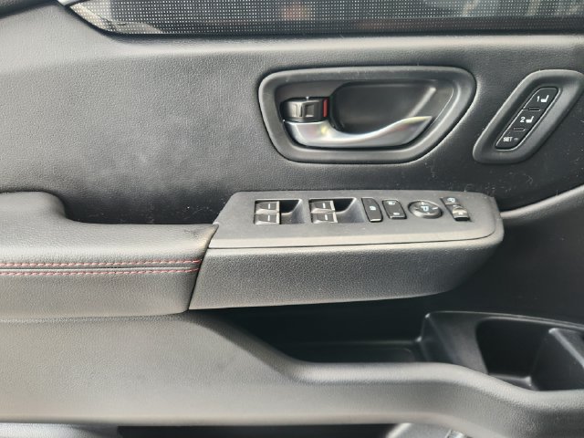 Used 2025 Honda Pilot Black Edition image 21