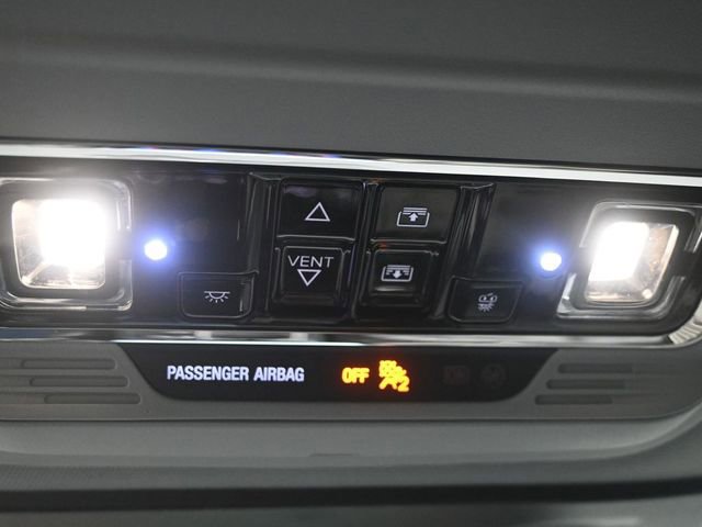 Used 2022 Lincoln Corsair AWD w/ Premium Package image 17