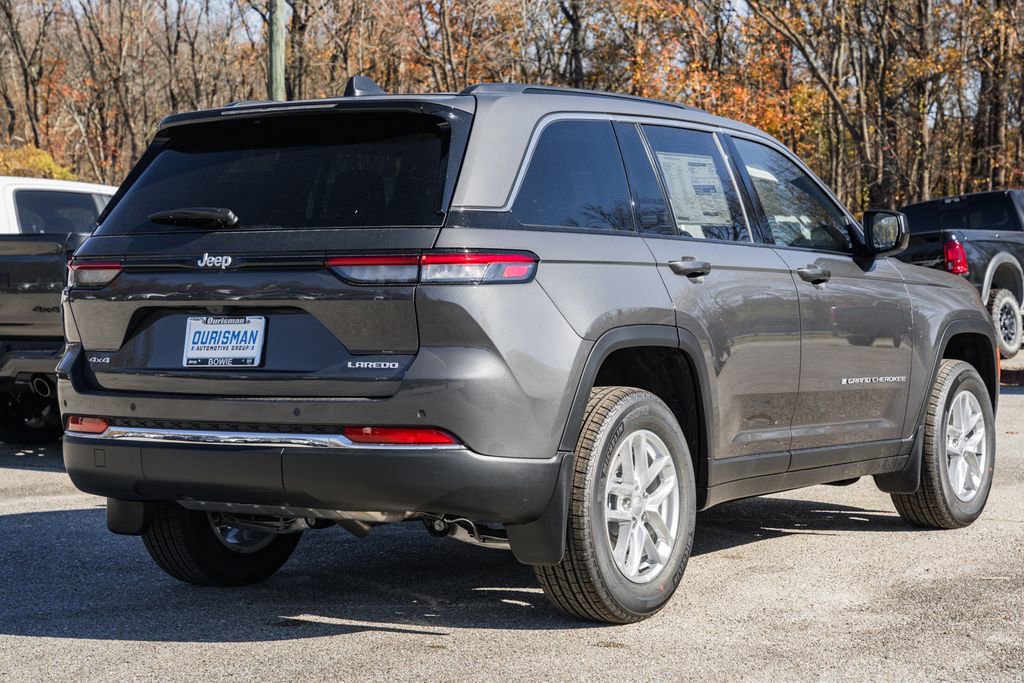 New 2025 Jeep Grand Cherokee Laredo X w/ Luxury Tech Group I image 4