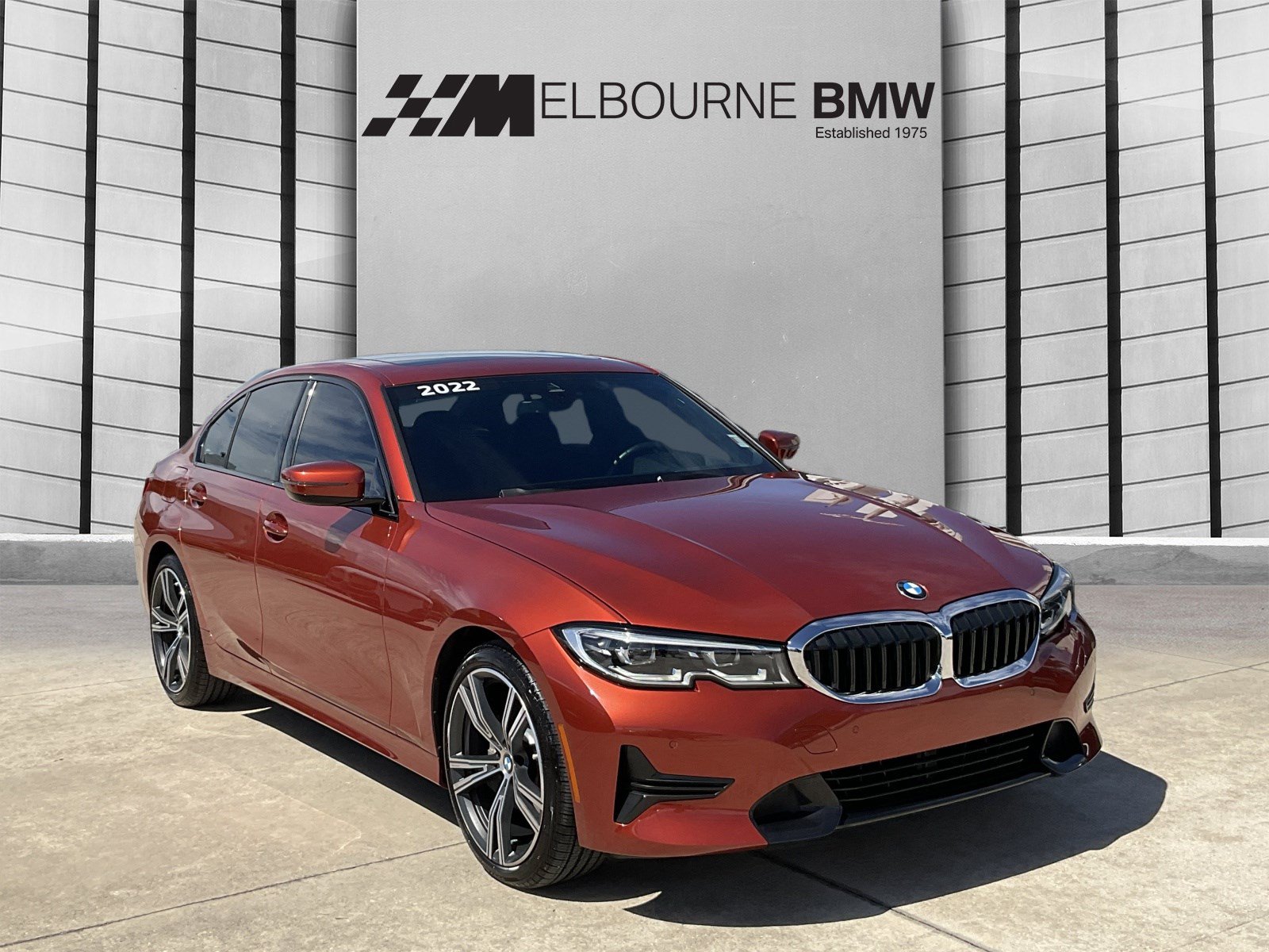 Used 2022 BMW 330i Sedan w/ Premium Package RWD image 1