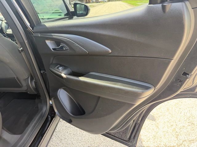 Used 2023 Chevrolet TrailBlazer LT image 30