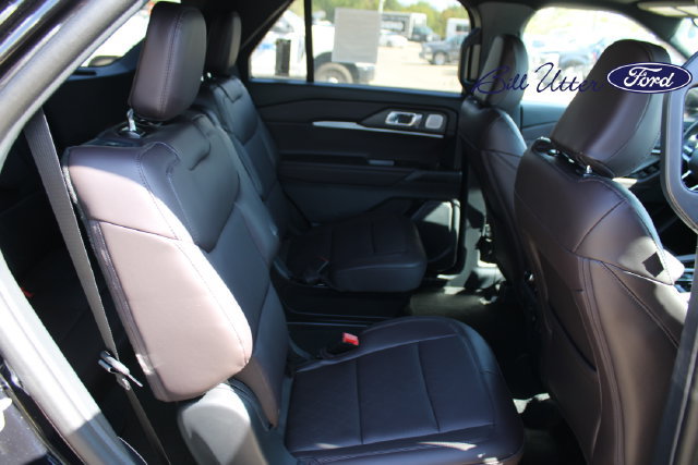 New 2026 Ford Explorer Platinum RWD image 9
