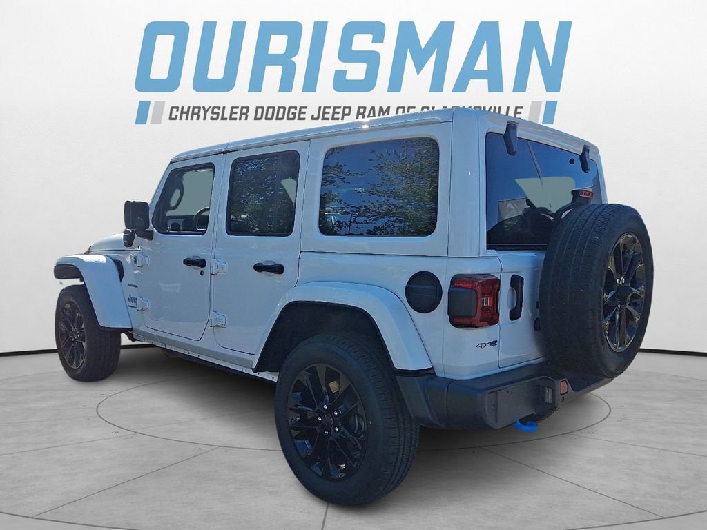 Used 2024 Jeep Wrangler Unlimited Sahara w/ Safety Group AWD/4WD image 4