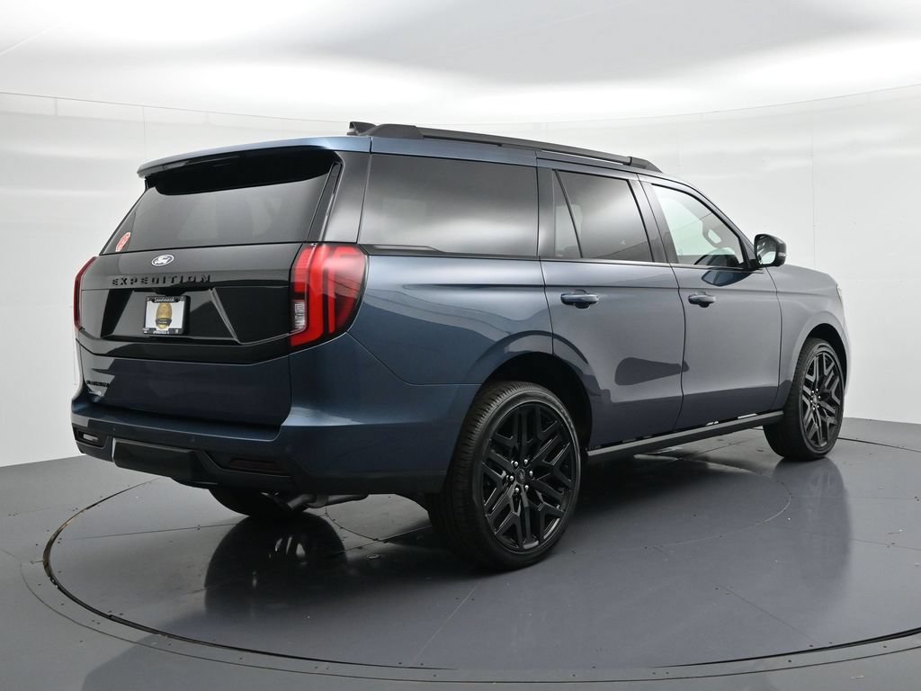 New 2027 Ford Expedition Platinum w/ Stealth Performance Package AWD/4WD image 6