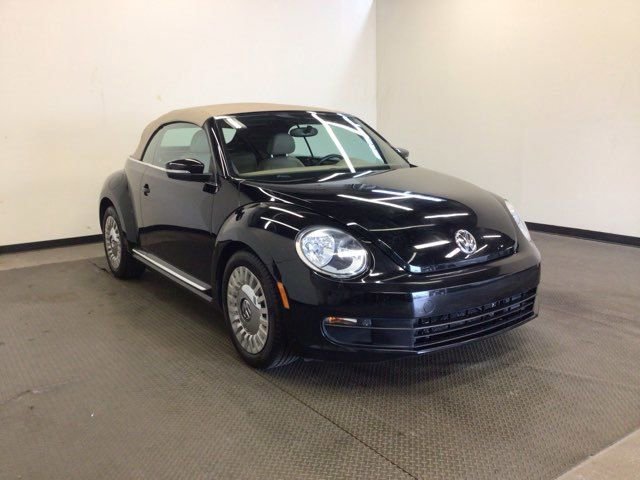 Used 2014 Volkswagen Beetle 1.8T FWD image 1