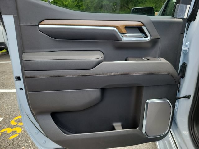 New 2026 Chevrolet Silverado 1500 High Country w/ Technology Package AWD/4WD image 11