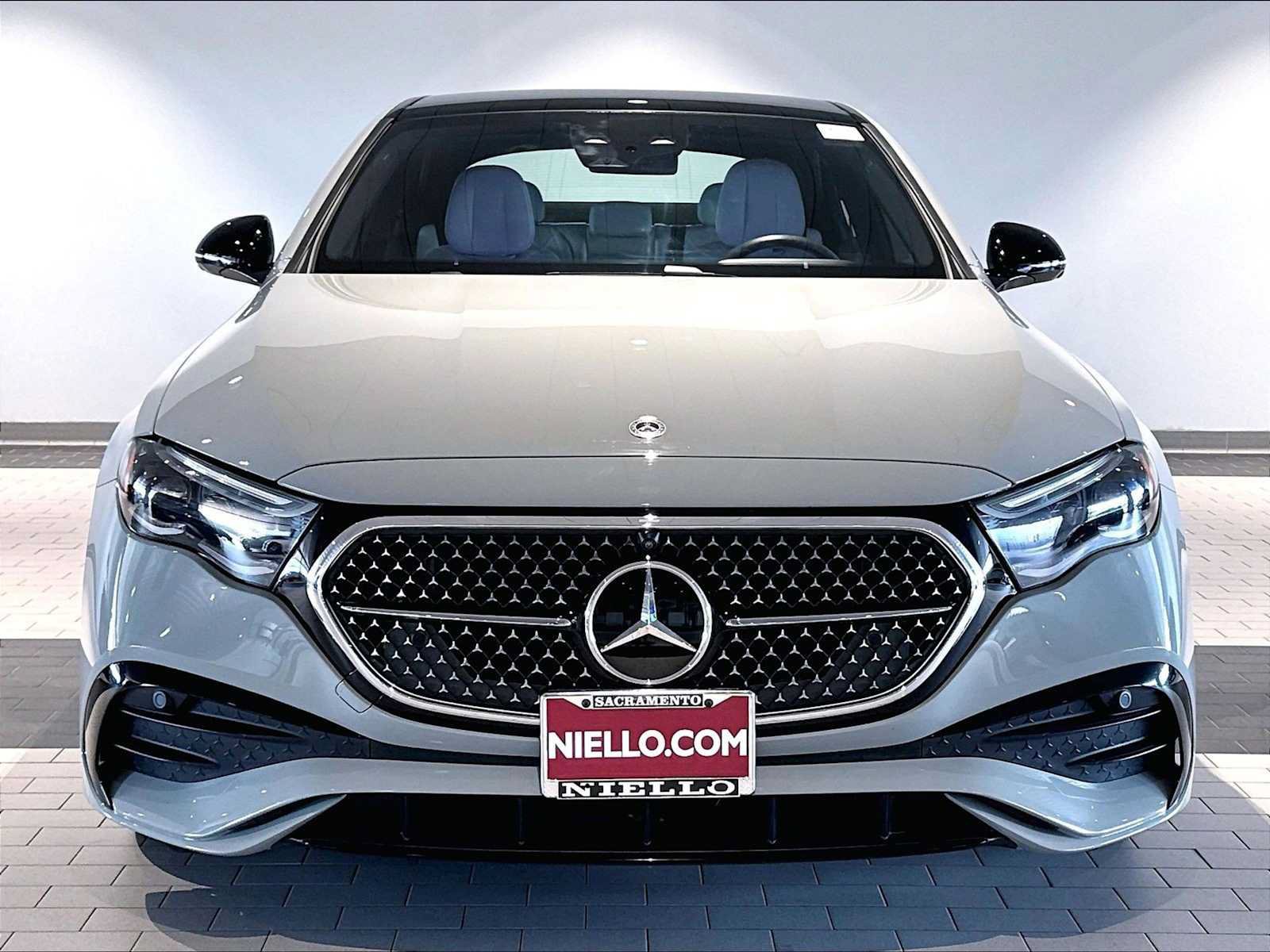 Used 2024 Mercedes-Benz E 450 4MATIC Sedan image 13