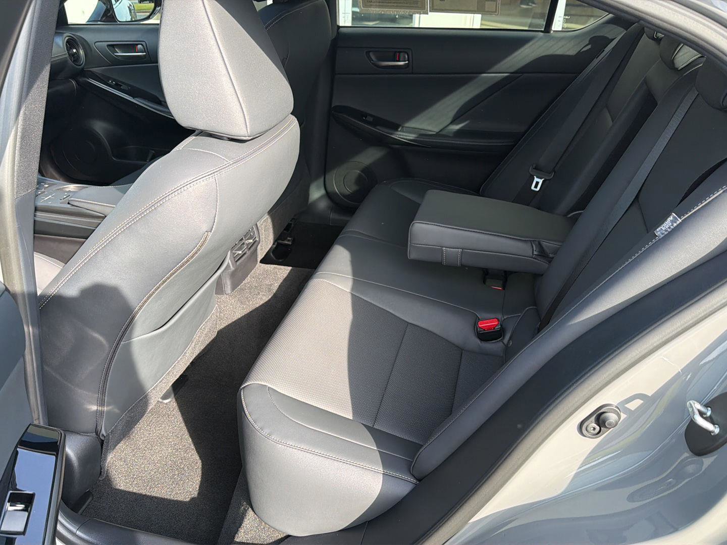 Certified 2025 Lexus IS 350 F Sport RWD image 11