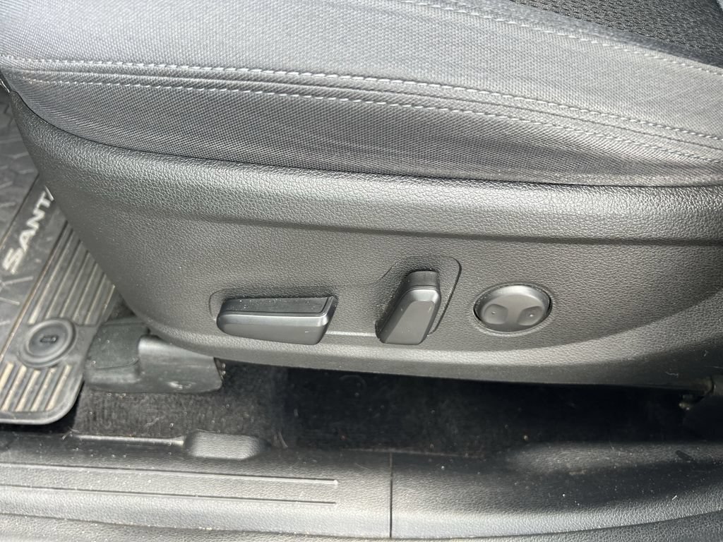 Used 2022 Hyundai Santa Fe XRT FWD image 25