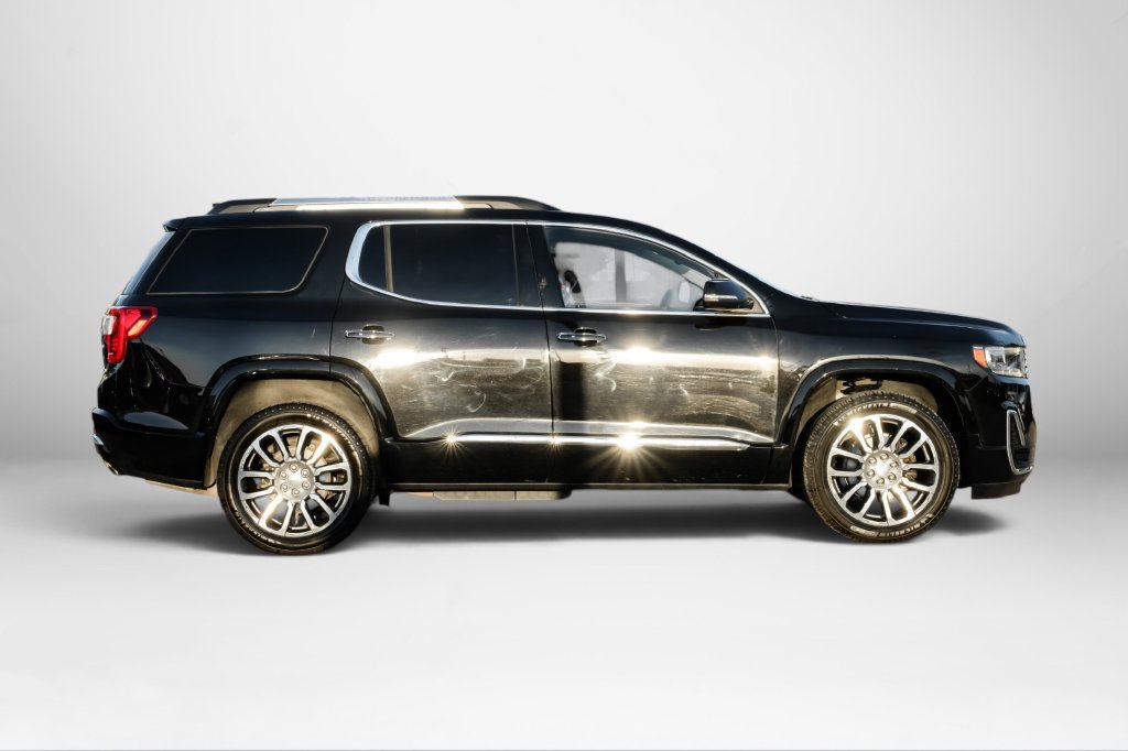 Used 2023 GMC Acadia Denali FWD image 5