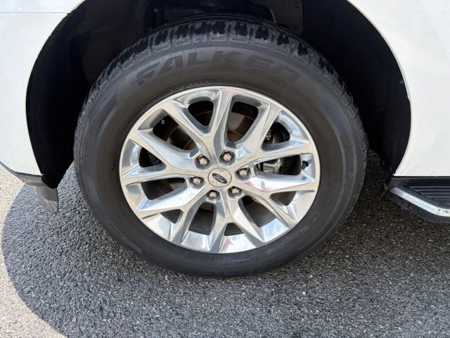 Used 2021 Ford Expedition XLT AWD/4WD image 13