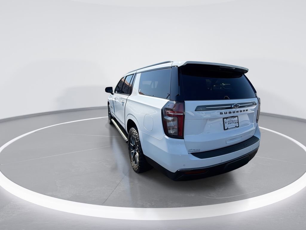 Used 2022 Chevrolet Suburban Z71 AWD/4WD image 6