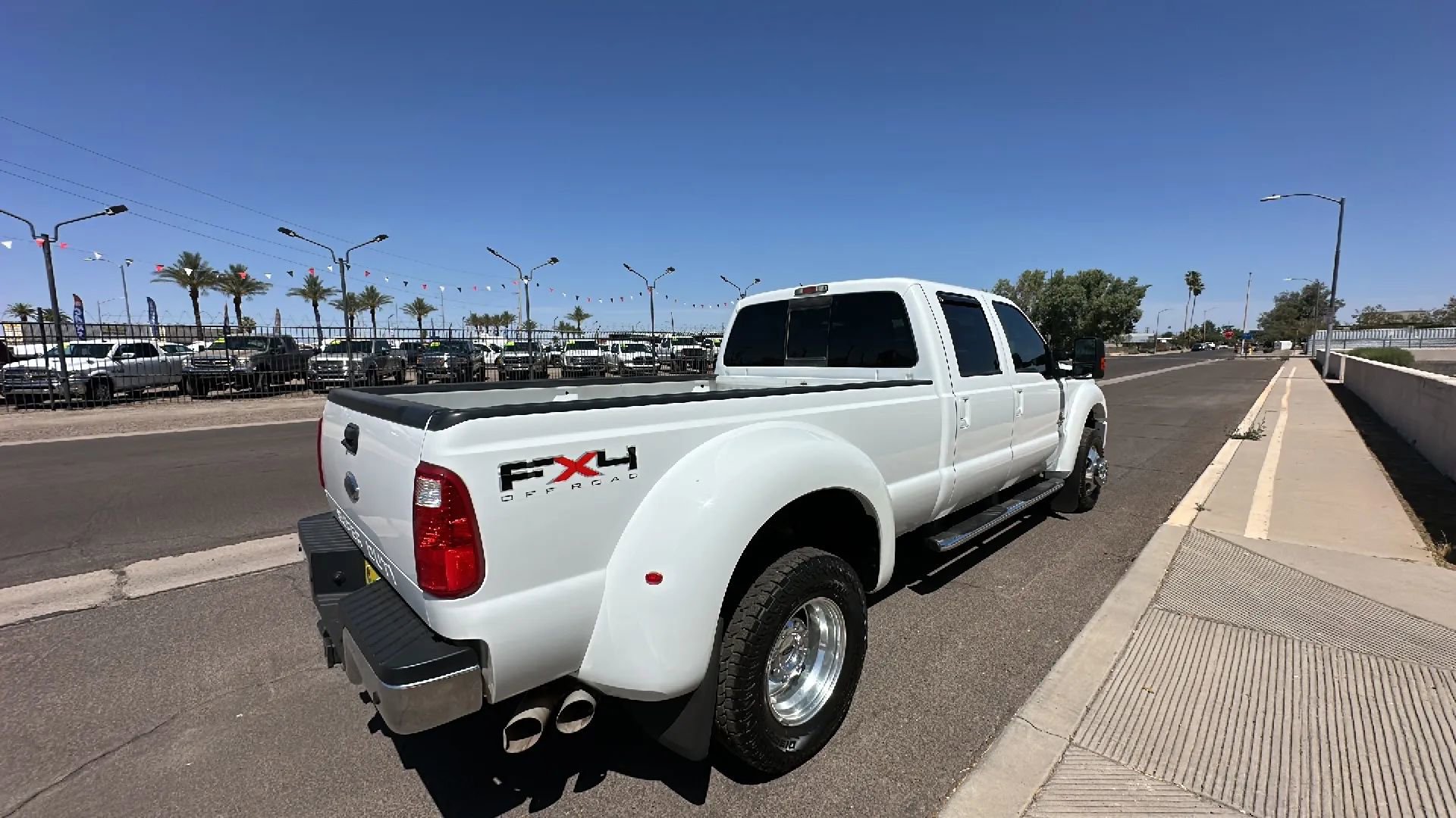 Used 2011 Ford F450 Lariat w/ Lariat Interior Pkg AWD/4WD image 5