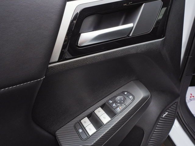 New 2026 Mitsubishi Outlander AWD image 8
