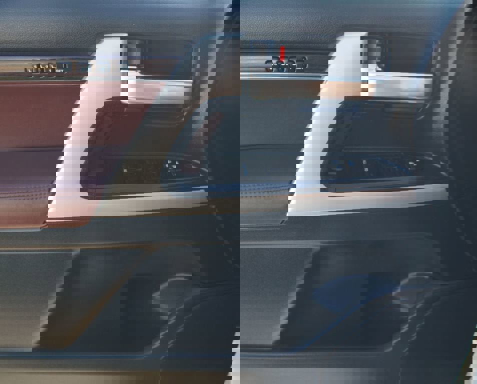 Used 2021 Toyota Land Cruiser image 30