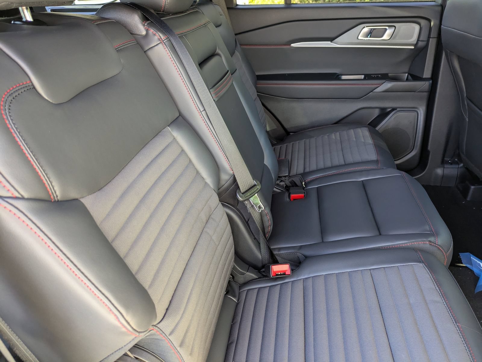 New 2026 Ford Explorer ST-Line RWD image 17