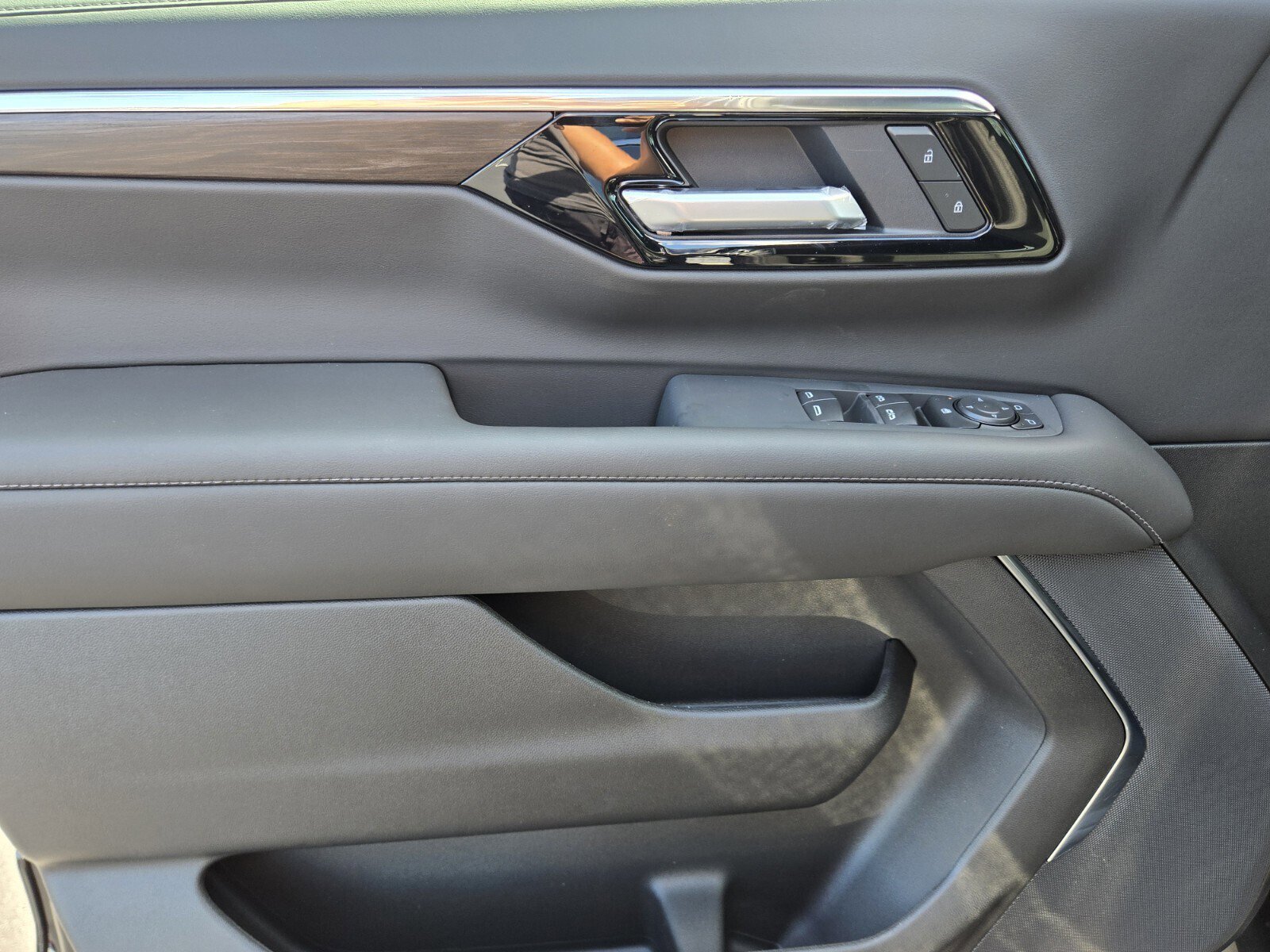 New 2026 Chevrolet Tahoe LS image 11