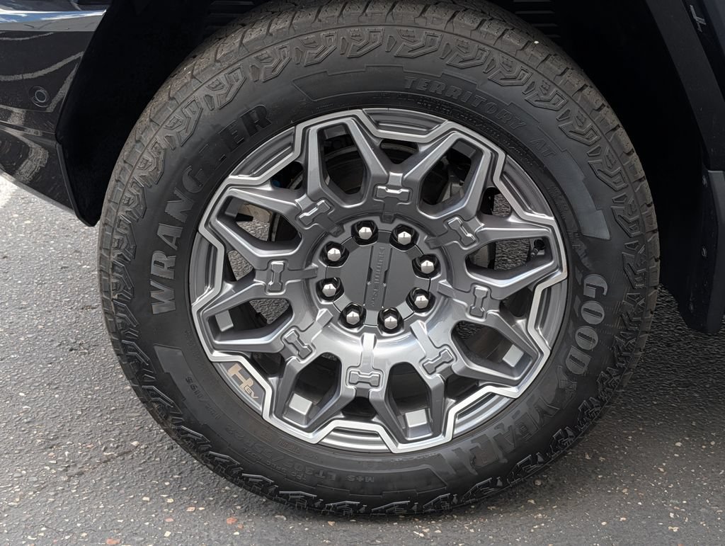 Used 2025 GMC Hummer EV 3X AWD/4WD image 13