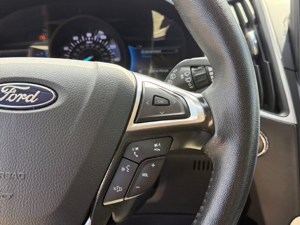 Used 2024 Ford Edge SEL AWD/4WD image 35