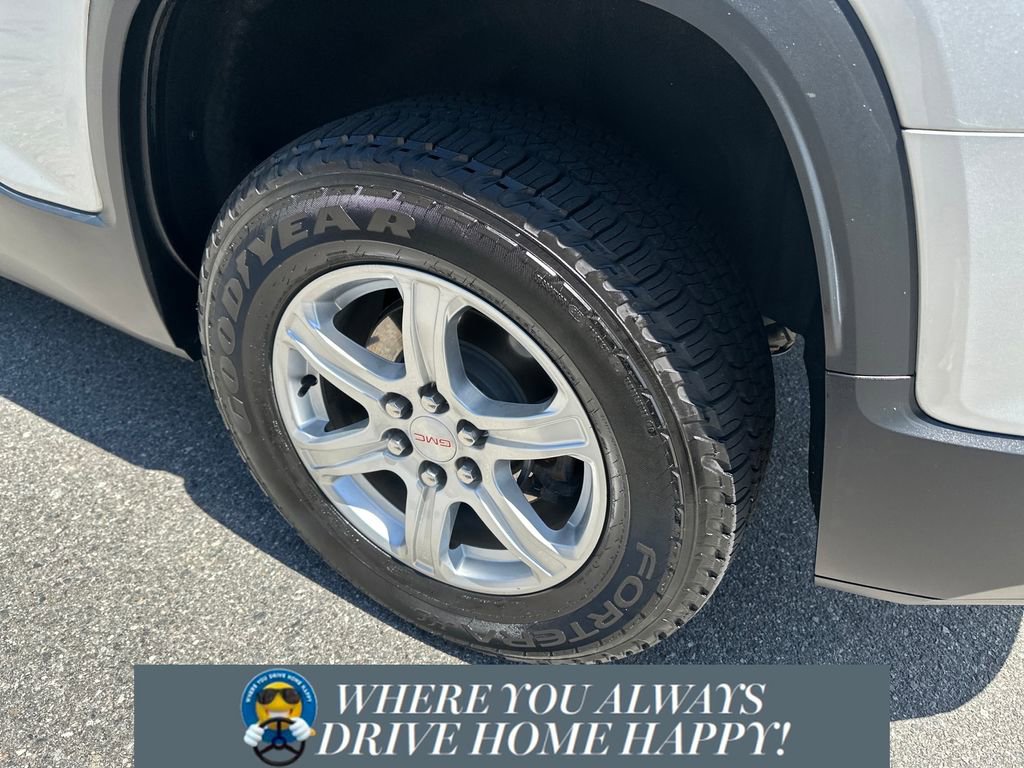 Used 2018 GMC Acadia SLE image 27