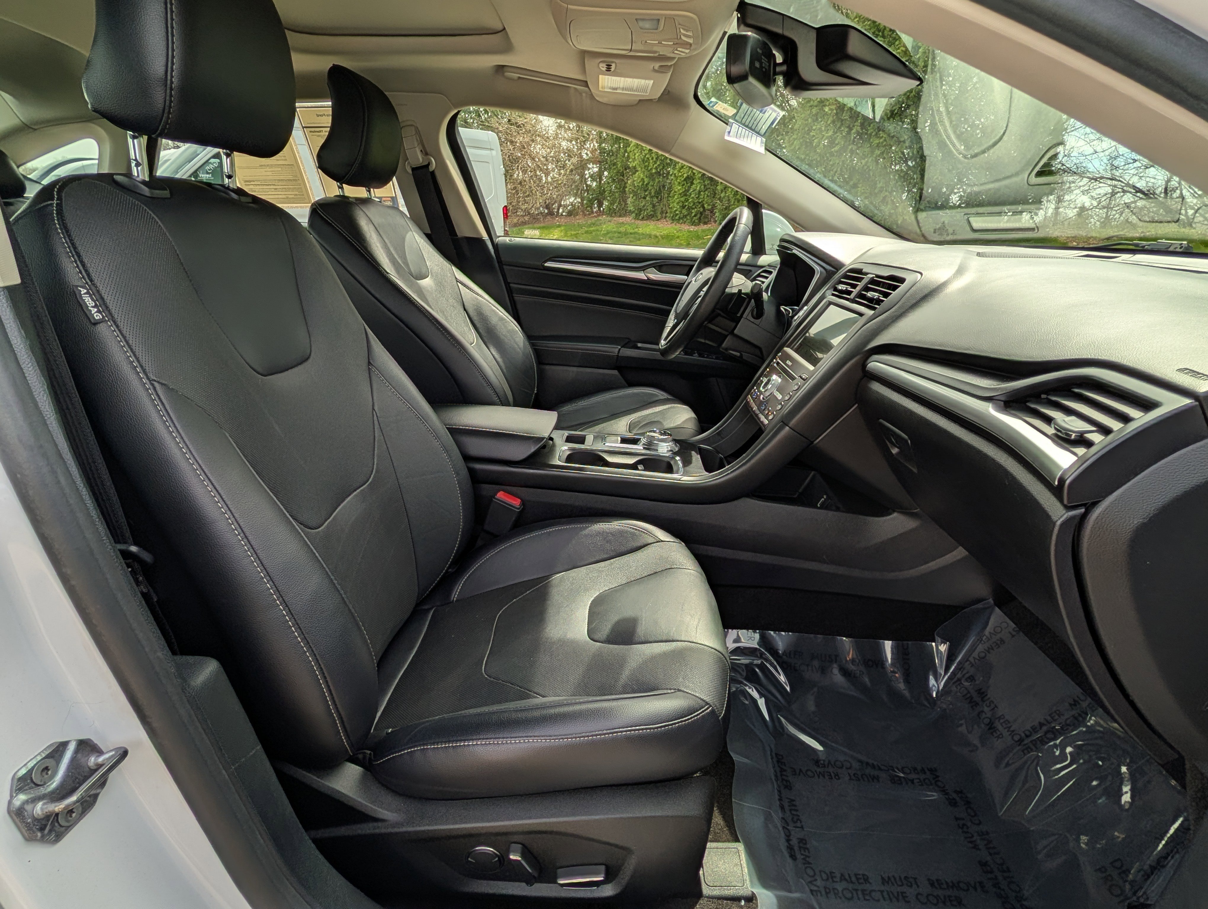 Used 2018 Ford Fusion Titanium FWD image 12