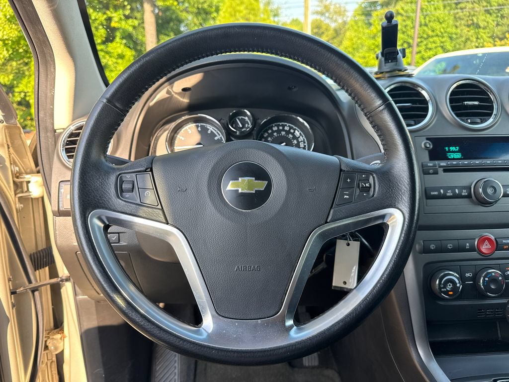 Used 2014 Chevrolet Captiva Sport LT FWD image 20
