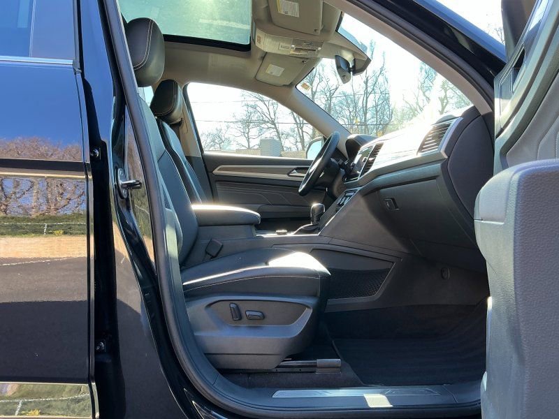 Used 2021 Volkswagen Atlas SEL image 13