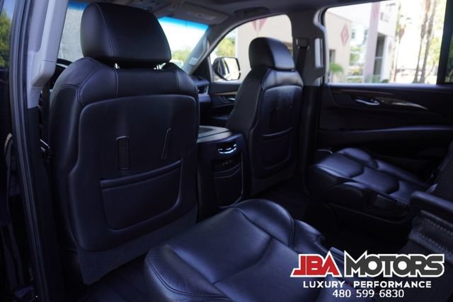 Used 2018 Cadillac Escalade Premium Luxury AWD/4WD image 86