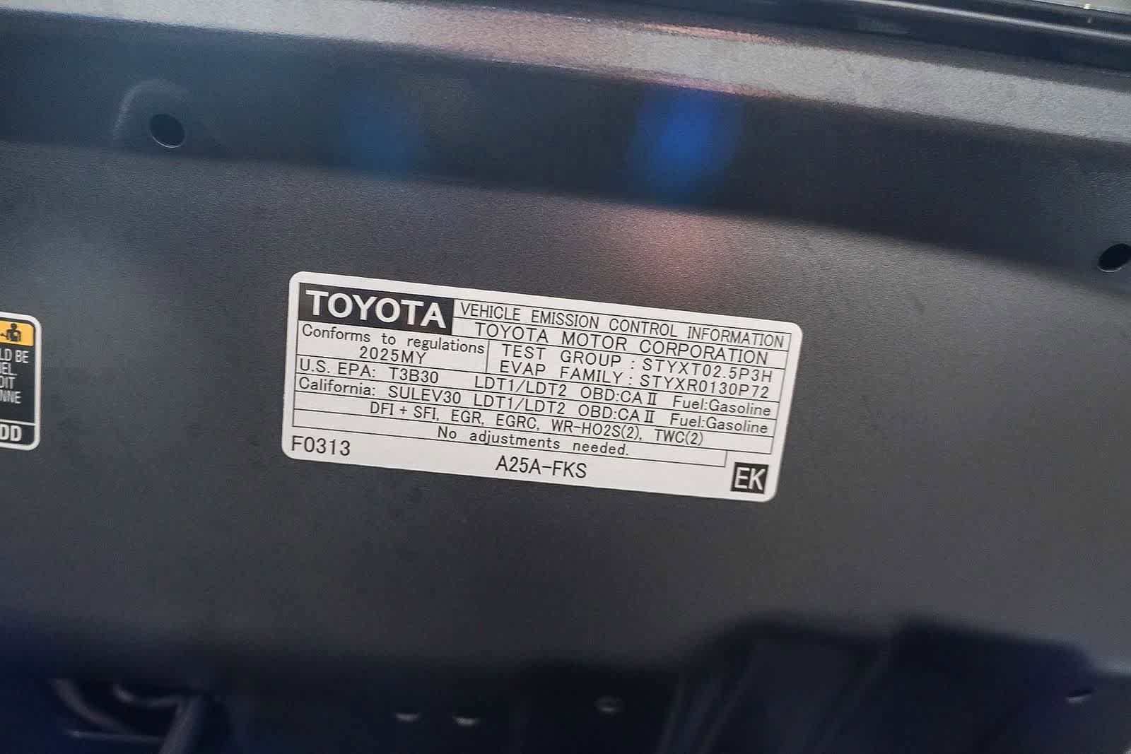 Certified 2025 Toyota RAV4 XLE FWD image 31