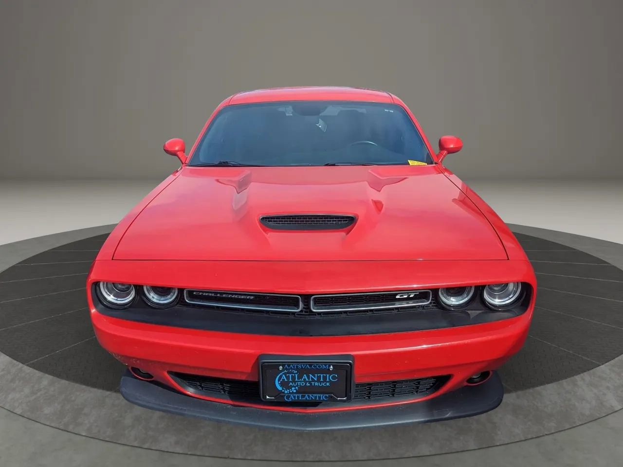 Used 2022 Dodge Challenger GT RWD image 5