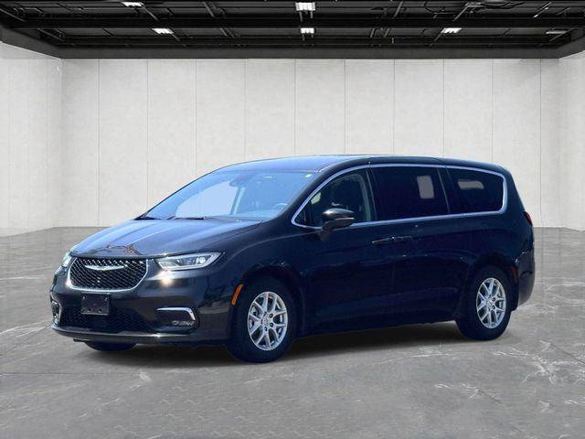 Certified 2023 Chrysler Pacifica Touring-L FWD image 1