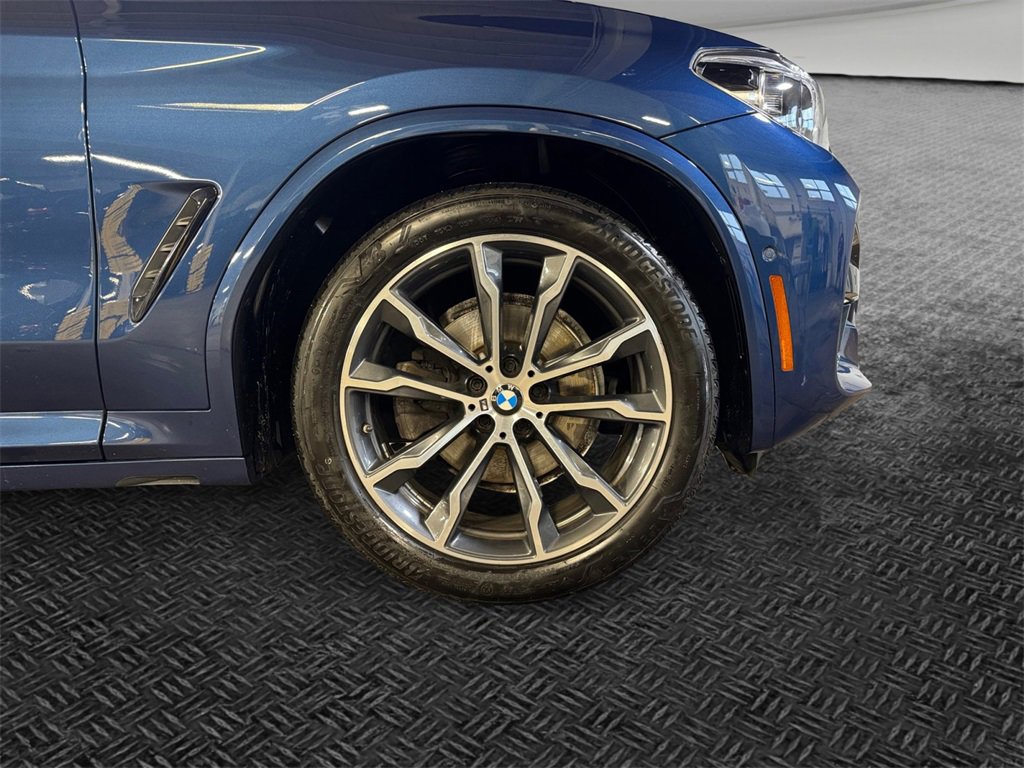 Used 2021 BMW X4 xDrive30i w/ Executive Package image 11