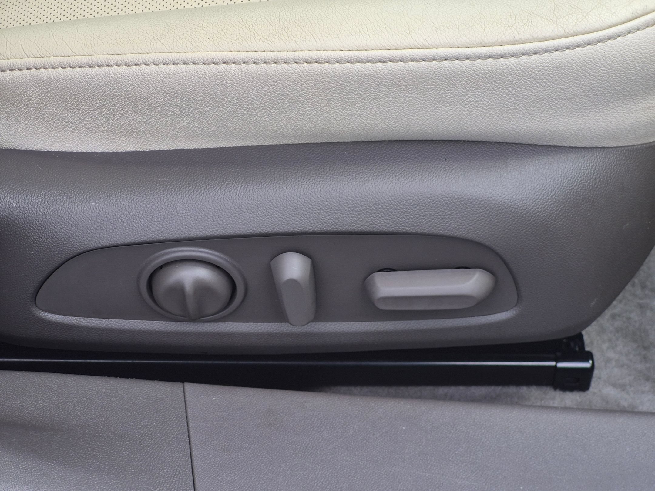 Used 2024 Chevrolet Malibu LT FWD image 37