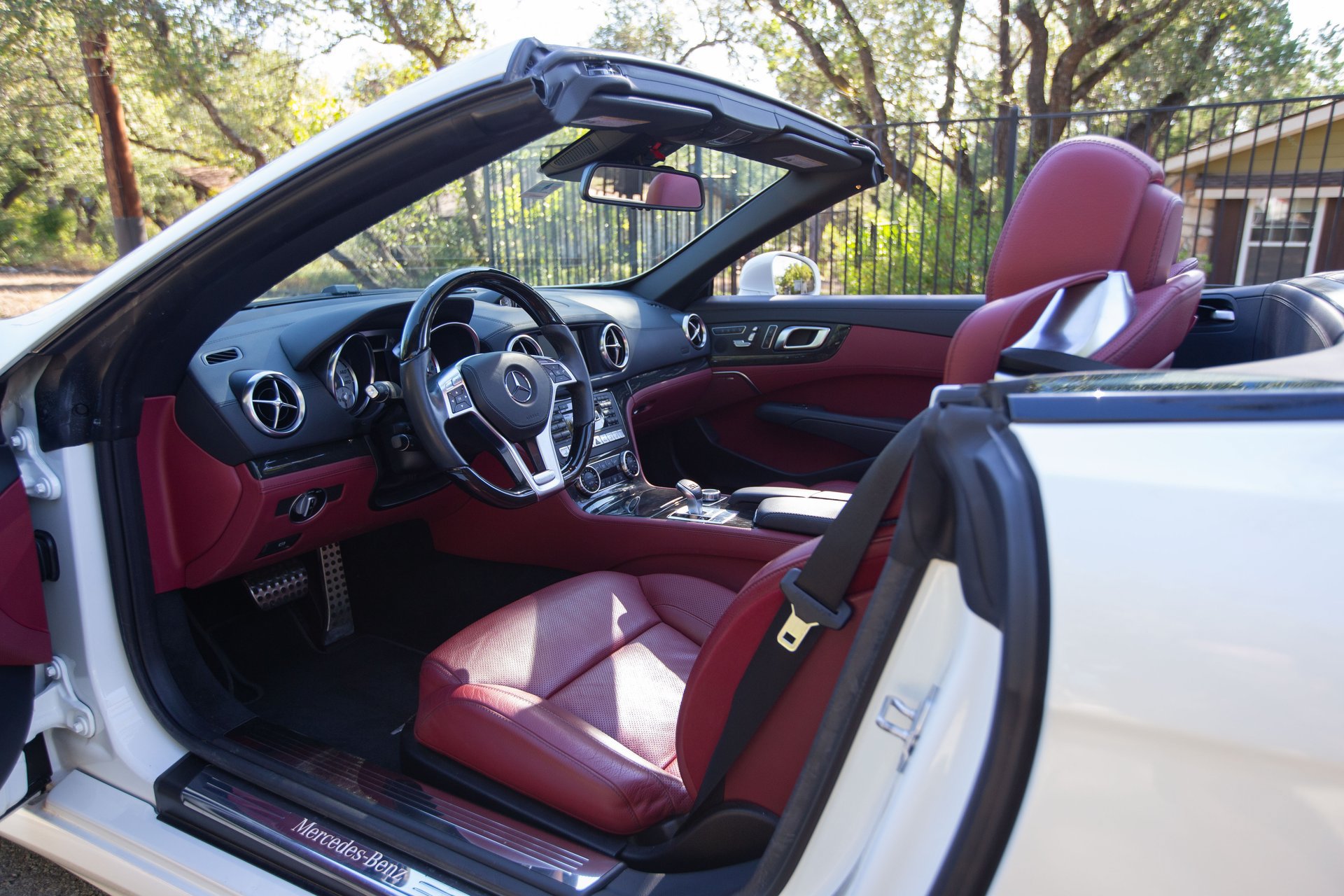 Used 2015 Mercedes-Benz SL 400 image 26